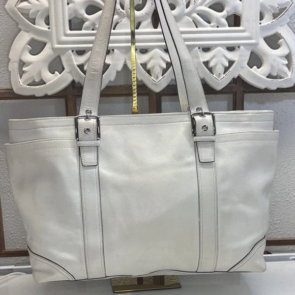 Coach White Smooth Leather Extra Large Tote Bag 2006 - Picture 4 of 13